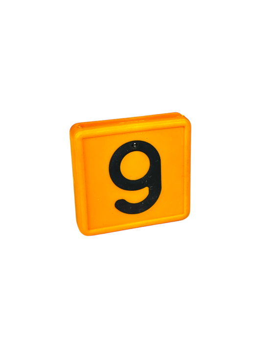 Halsbandnummern 47x45mm, kleines Modell, orange, Halsband Nr. 9